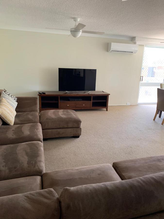 Pacific Regis Beachfront Holiday Apartments Gold Coast Buitenkant foto