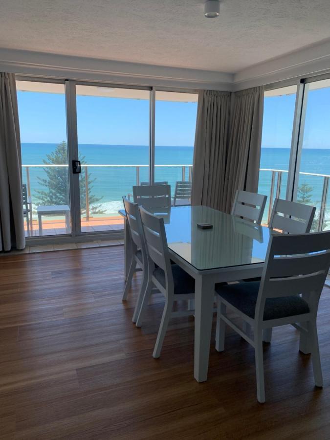 Pacific Regis Beachfront Holiday Apartments Gold Coast Buitenkant foto