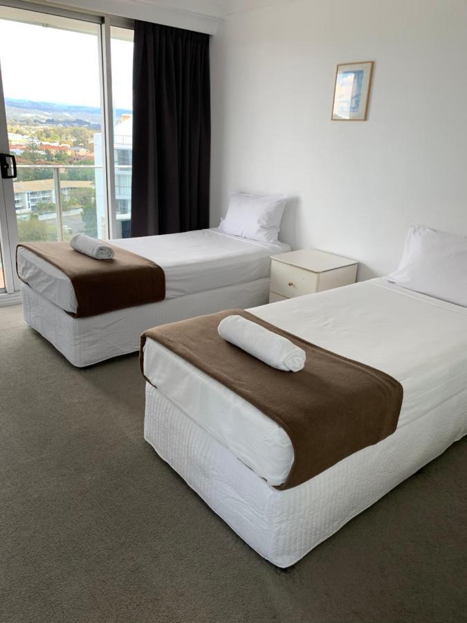 Pacific Regis Beachfront Holiday Apartments Gold Coast Buitenkant foto