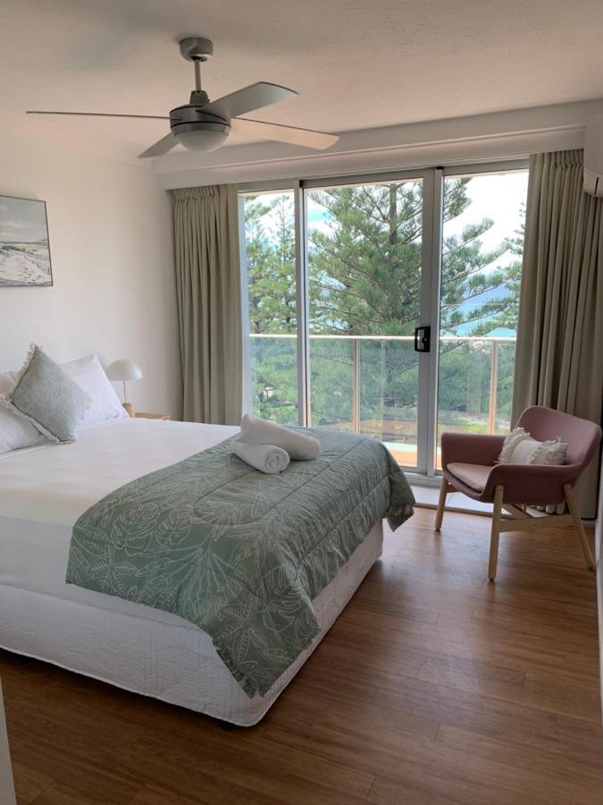 Pacific Regis Beachfront Holiday Apartments Gold Coast Buitenkant foto